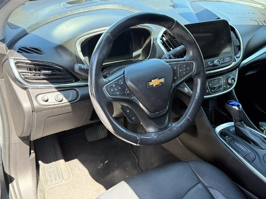 Used 2018 SATIN STEEL METALLIC Chevrolet Premier image 23