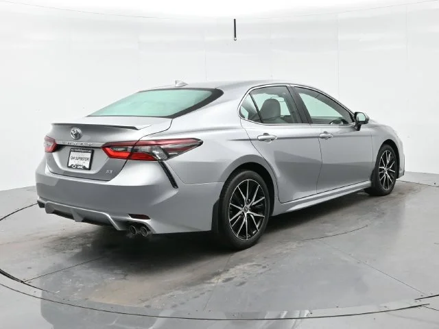 Used 2022 Celestial Silver Toyota SE image 7