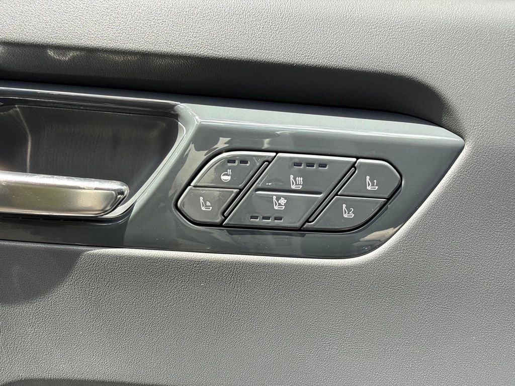 Used 2024 Snow White Pearl Kia GT-Line image 20