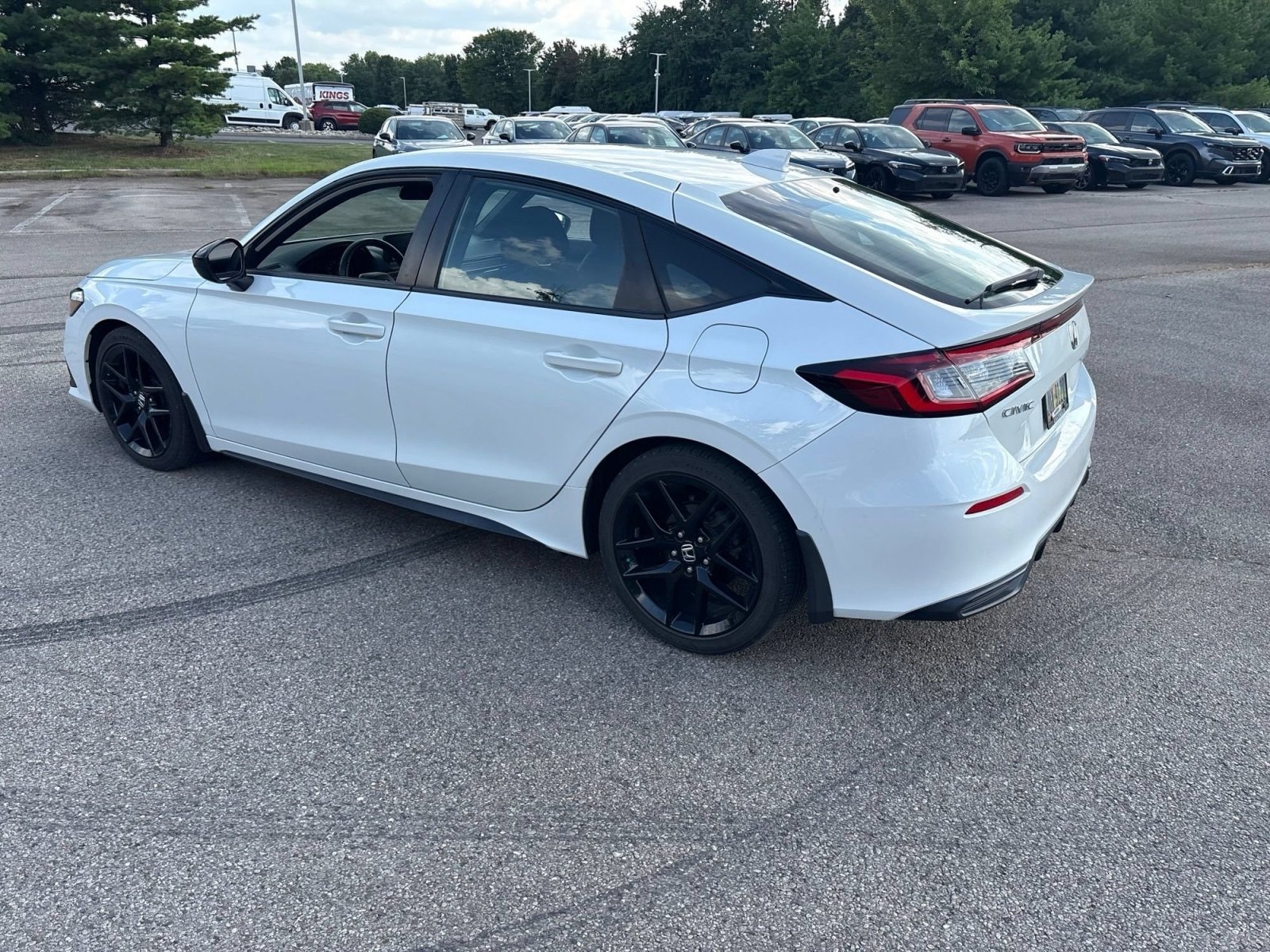 Certified Used 2022 Platinum White Pearl Honda Sport image 6