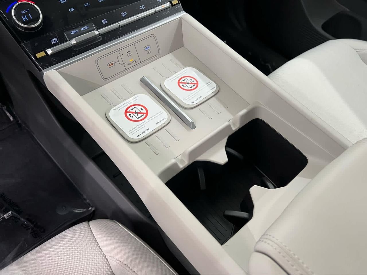 New 2026 Serenity White Hyundai SE image 18
