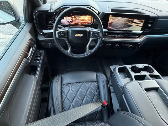 New 2026 Summit White Chevrolet LT image 10