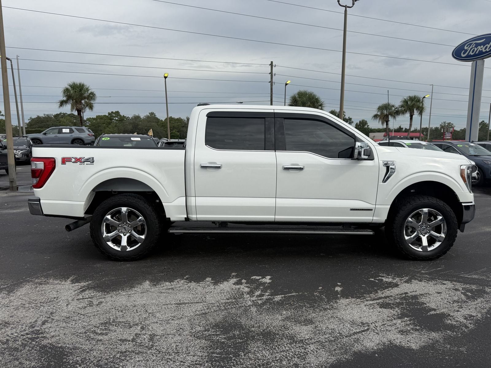 Certified Used 2022 White Metallic Ford Lariat image 3