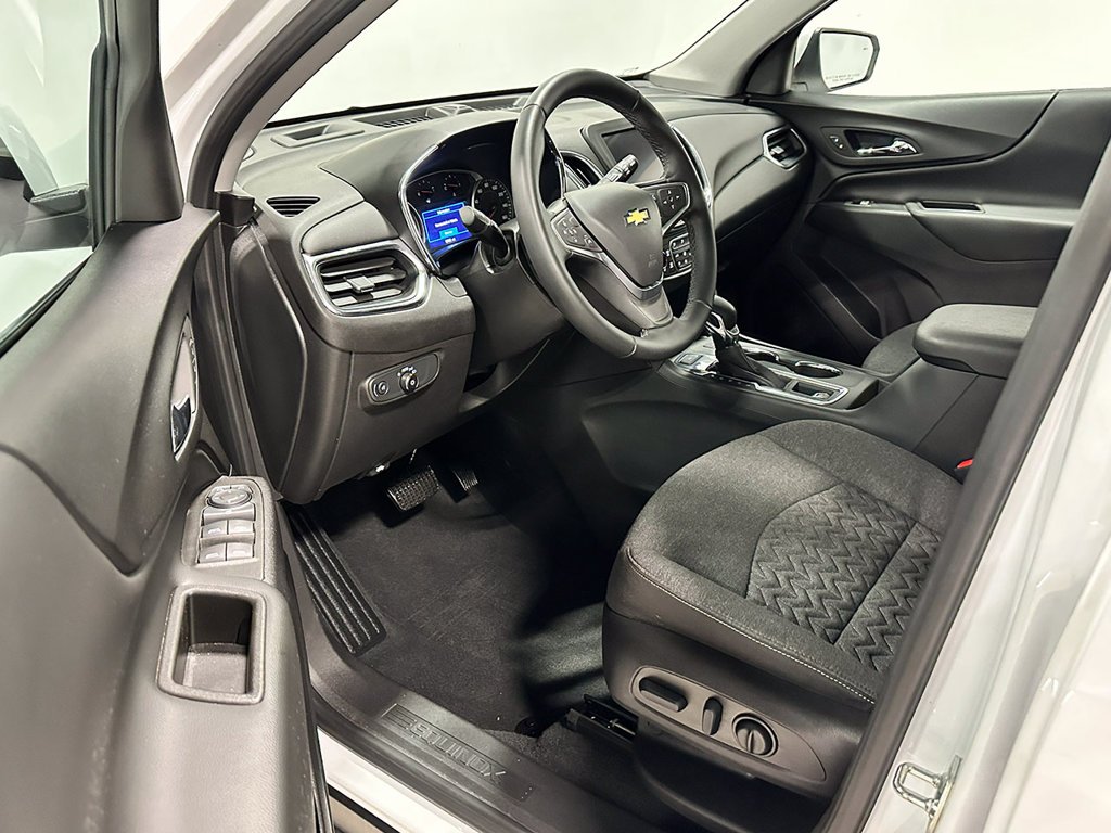 Used 2023 White Chevrolet LT image 19