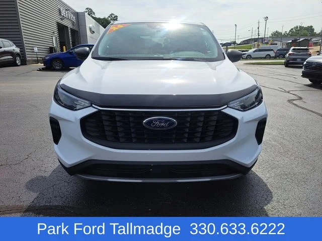 Used 2024 Oxford White Ford Active image 3