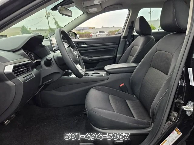 Used 2025 Black Nissan 2.5 SV image 9