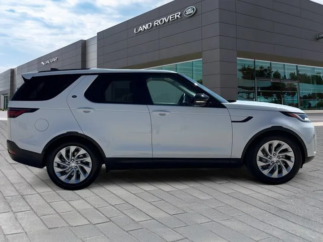 Used 2025  Land Rover S image 7