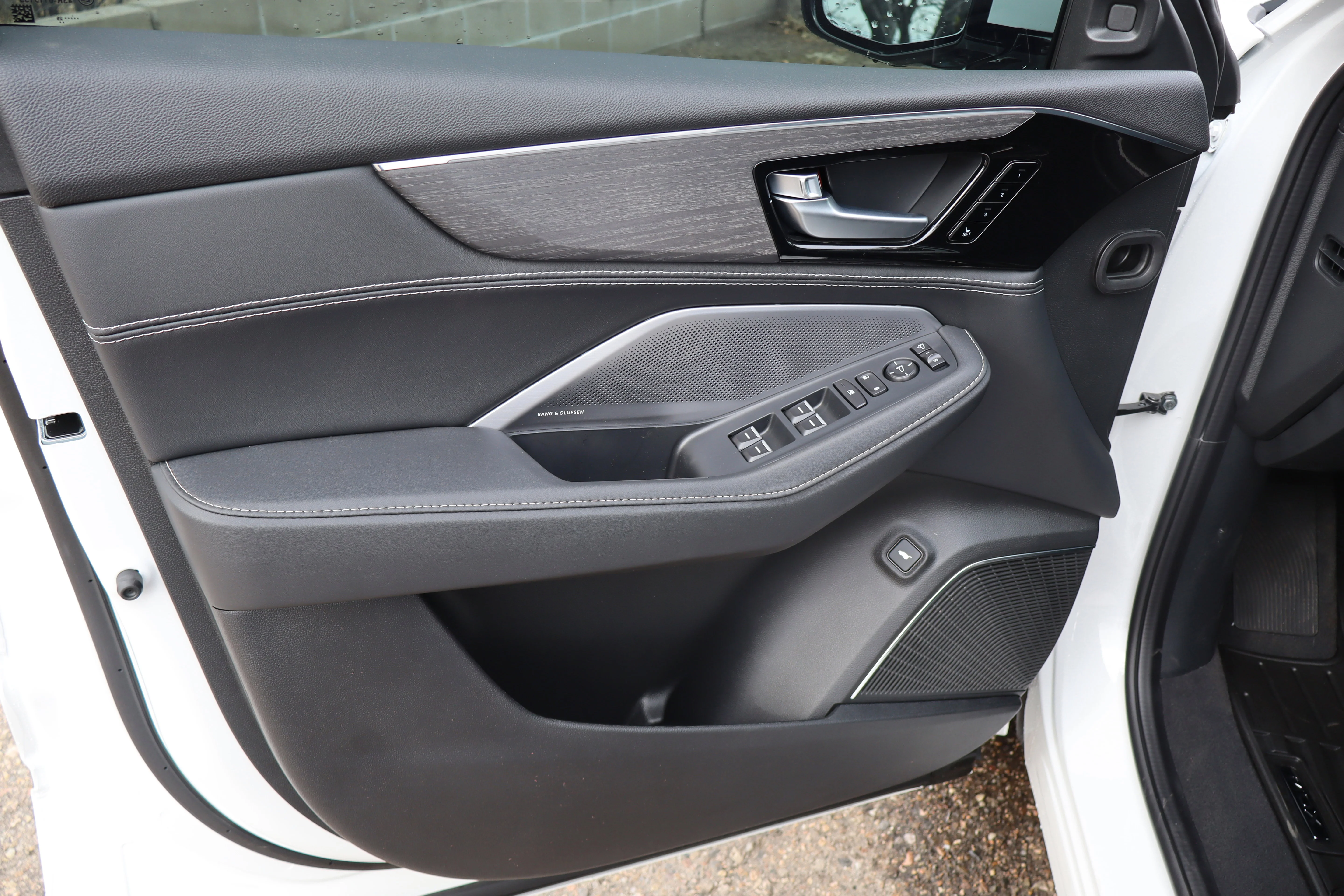 New 2026 Platinum White Pearl Acura w/Advance Package image 23