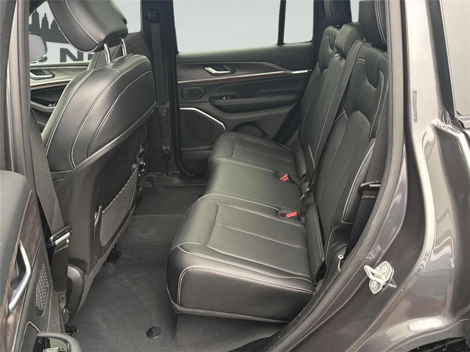 Used 2023 Baltic Gray Metallic Clearcoat Jeep Overland image 25