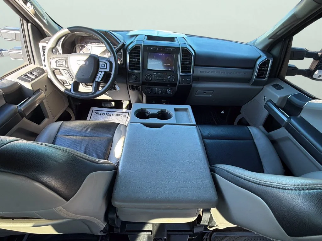 Used 2020 White Ford XLT image 27