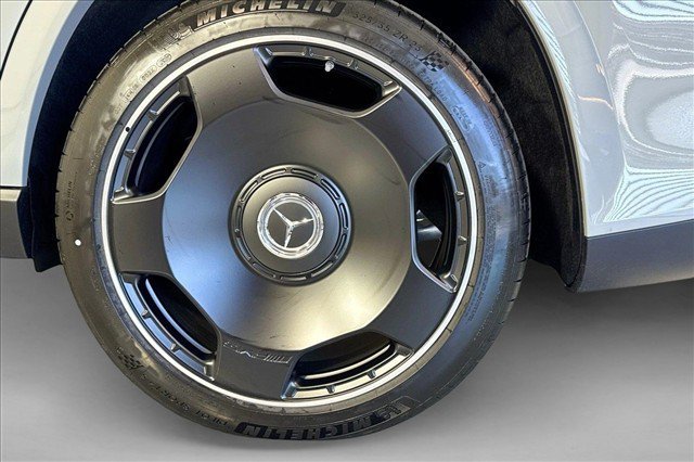 New 2026 MANUFAKTUR Alpine Grey Mercedes-Benz AMG® GLS 63 image 60