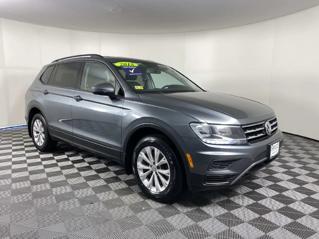 Used 2018 Platinum Gray Metallic Volkswagen 2.0T S image 1