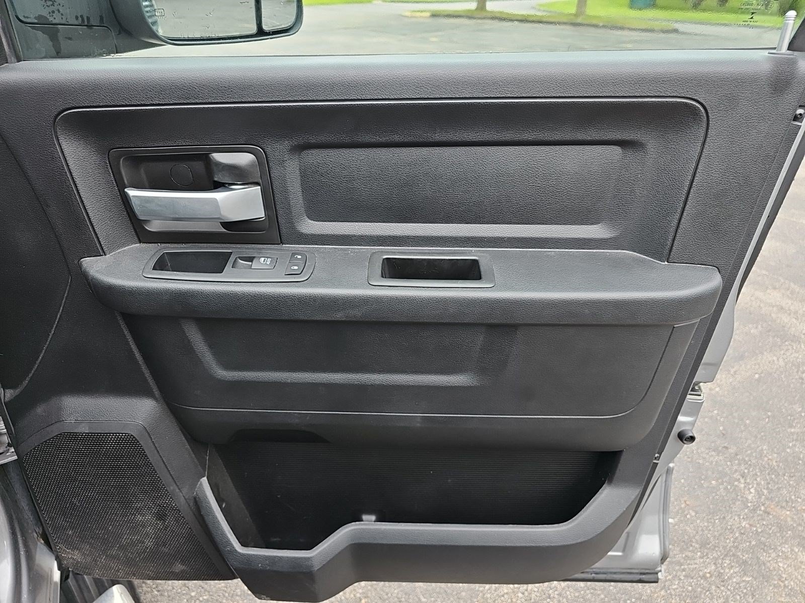 Used 2019 Billet Silver Metallic Clearcoat Ram Tradesman image 13