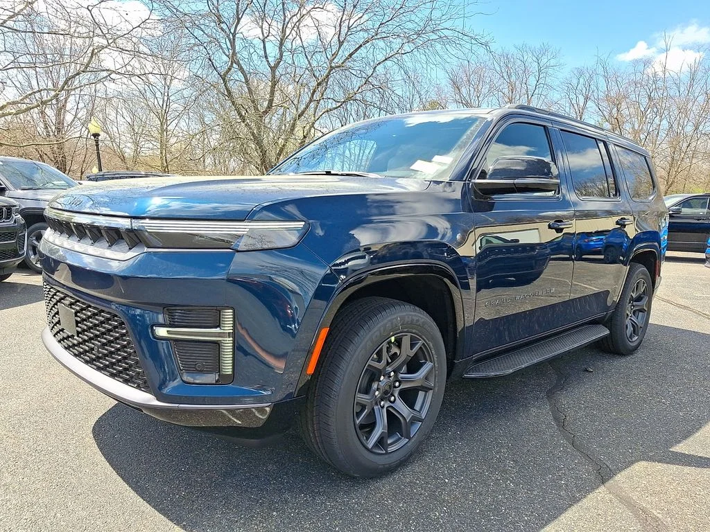 New 2026 Fathom Blue Pearl-Coat Exterior Paint (Late Availability) Jeep Limited Altitude image 2