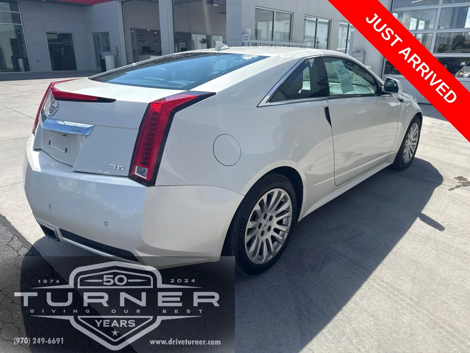 Used 2014 White Cadillac Base image 4