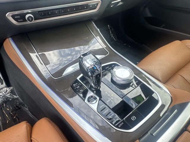 Used 2022 Black BMW sDrive40i image 28
