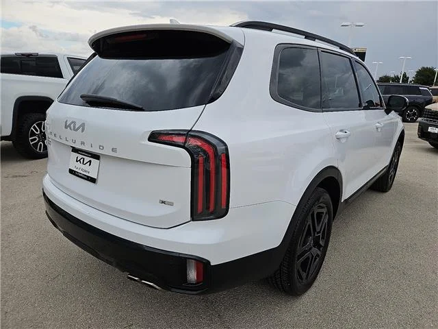 Used 2024 White KIA SX-Prestige X-Line All-Wheel Drive image 5