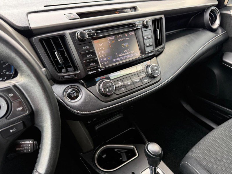 Used 2018 Black Currant Toyota XLE image 25