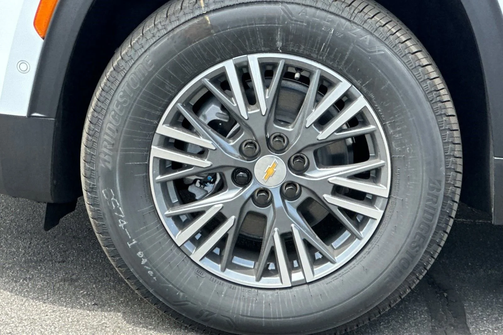 2025 Chevrolet Traverse LT - Photo 35