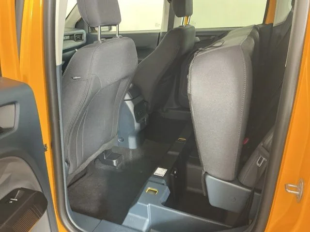 Used 2026 Orange Ford XL image 27