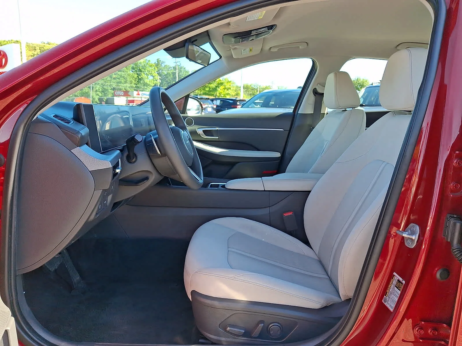 Used 2024 Ultimate red Hyundai SEL image 15
