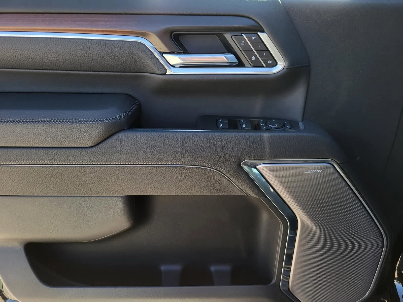 New 2026 Onyx Black GMC Denali image 6
