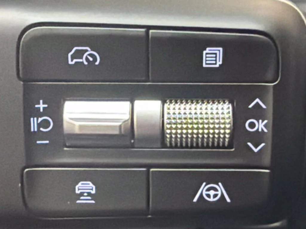 New 2027 Shimmering Silver Hyundai Limited image 23