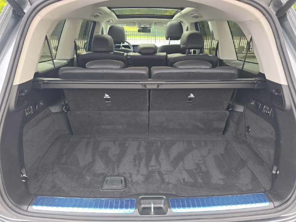 New 2026 Selenite Grey Metallic Mercedes-Benz GLS 450 image 75