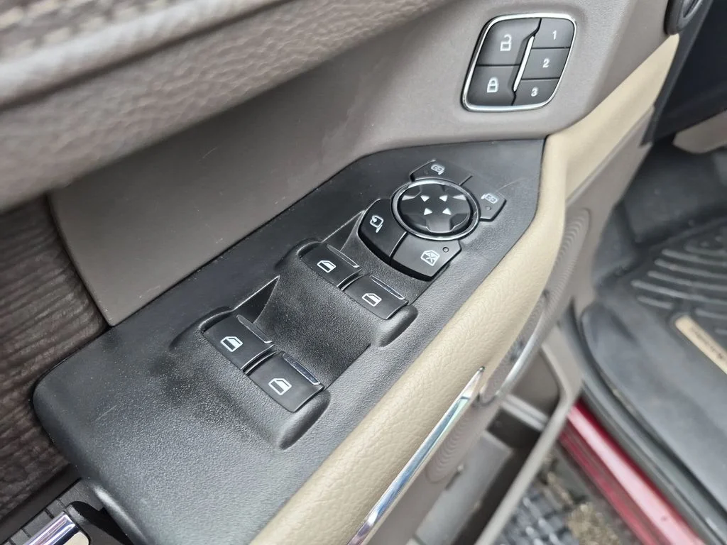 Used 2021 Red Ford Limited image 18