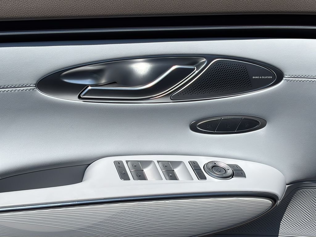 2026 GENESIS GV70 Advanced - Photo 12