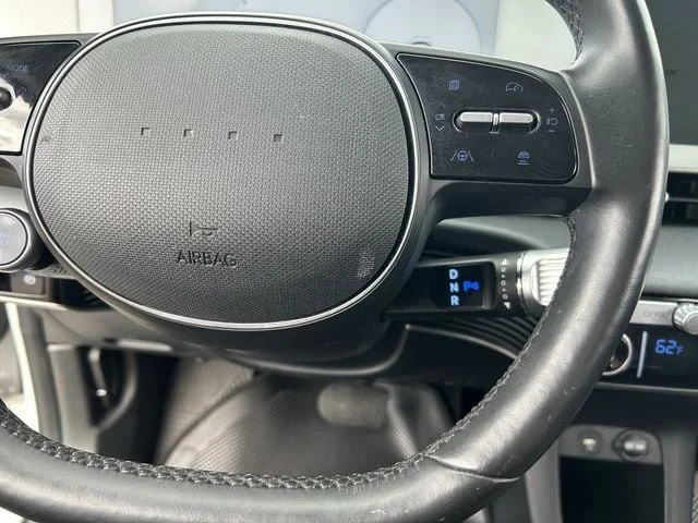 Used 2023 Atlas White Hyundai SEL image 26