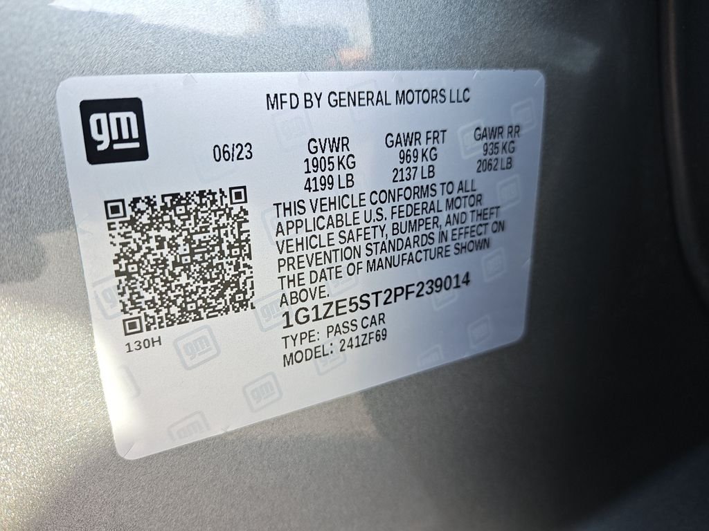 Used 2023 Gray Chevrolet LT image 23