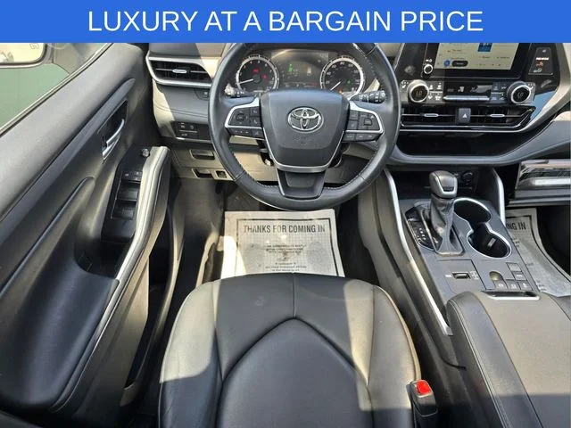 Used 2024 Beige Toyota XLE image 3