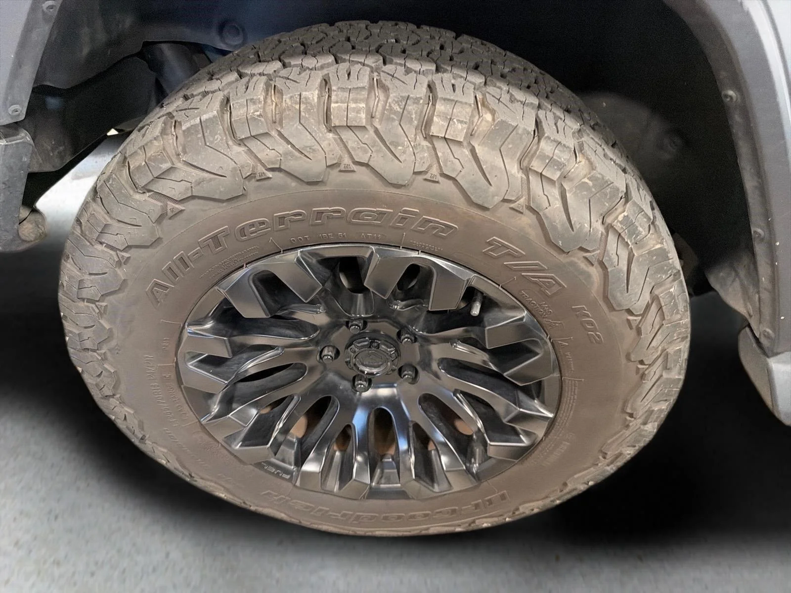Used 2020 Sting-Gray Clearcoat Jeep Sport S image 19