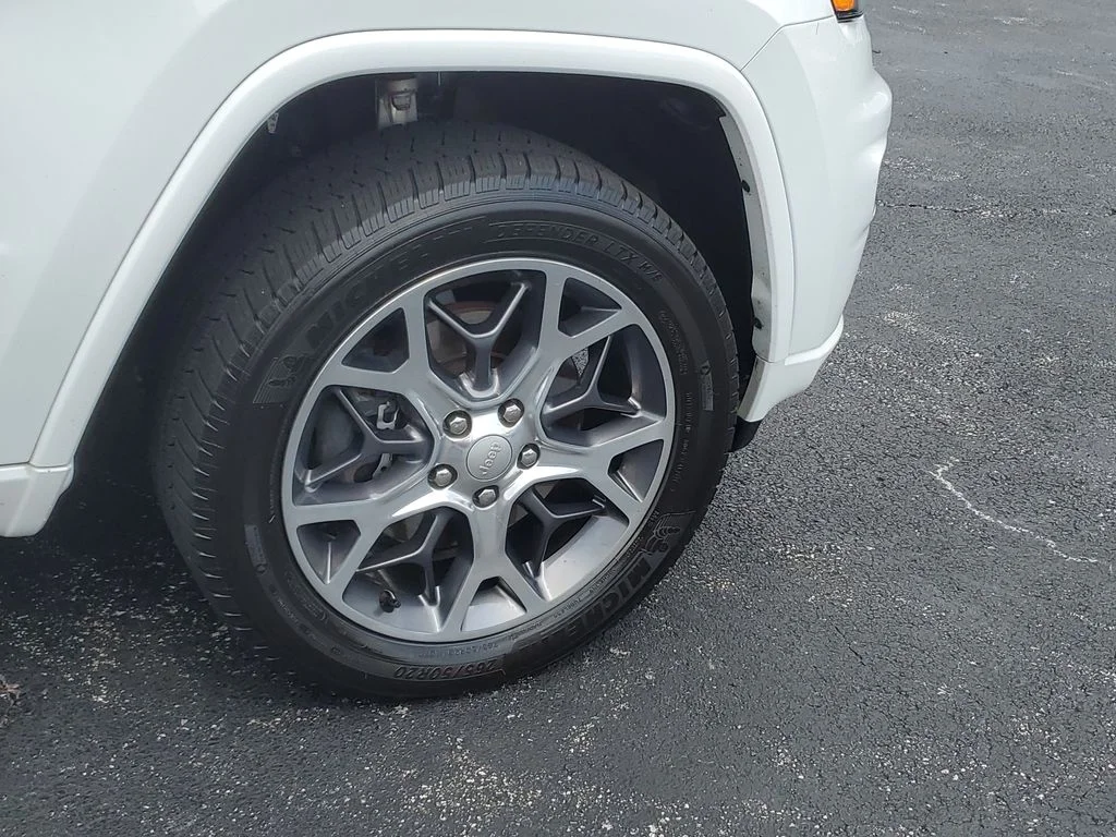 Used 2020 White Jeep Overland image 6