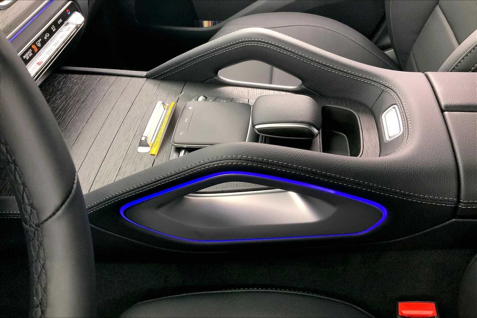 2025 Mercedes-Benz GLE GLE350 - Photo 17