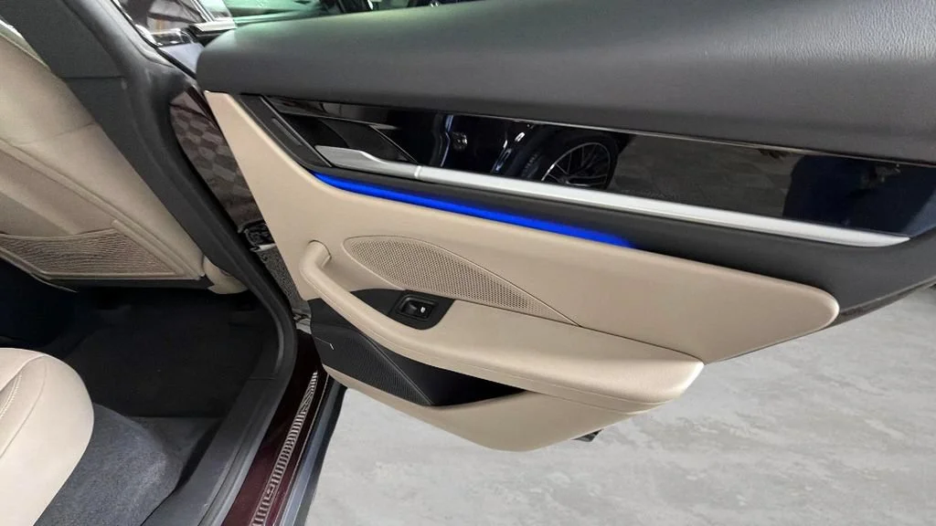 2025 Porsche Macan Base - Photo 34