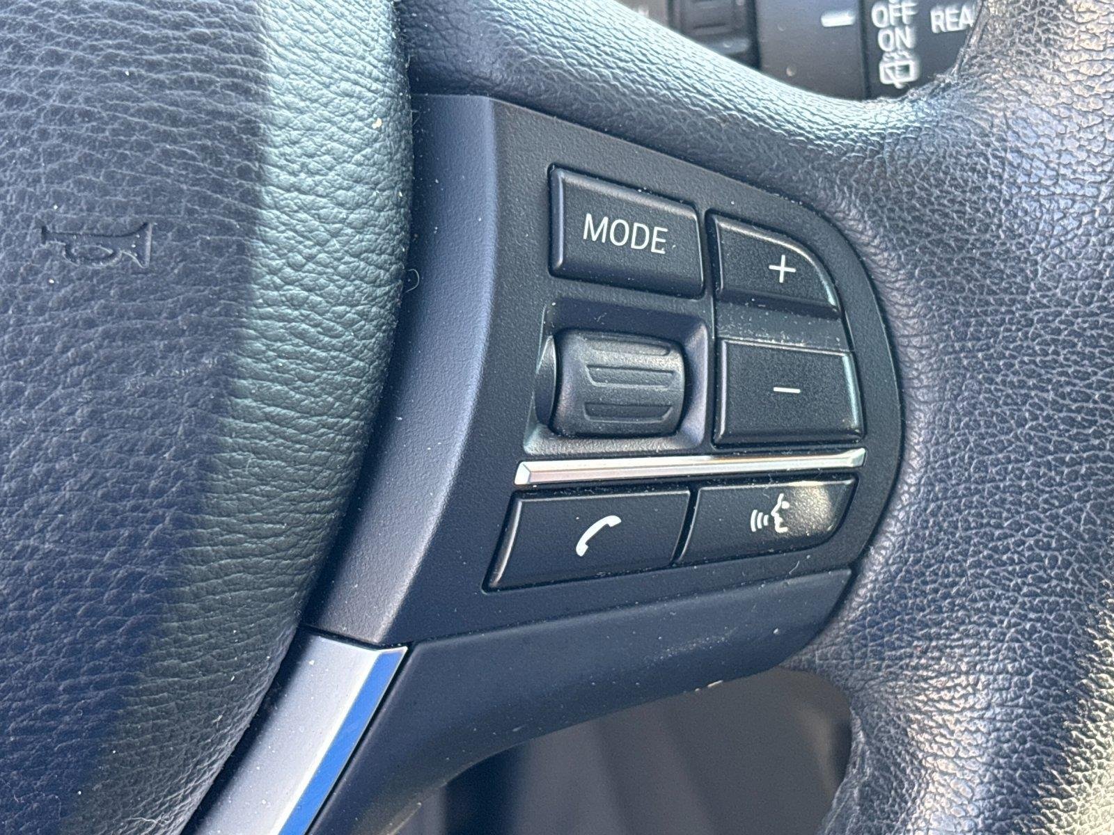 Used 2017 Black Sapphire Metallic BMW xDrive28i image 19