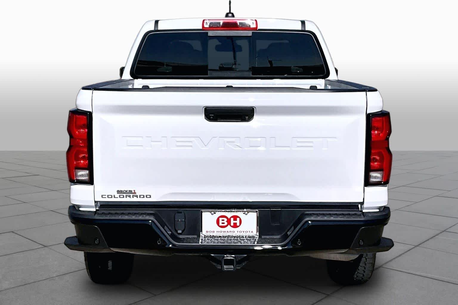 Used 2024 Summit White Chevrolet 4WD Z71 image 5