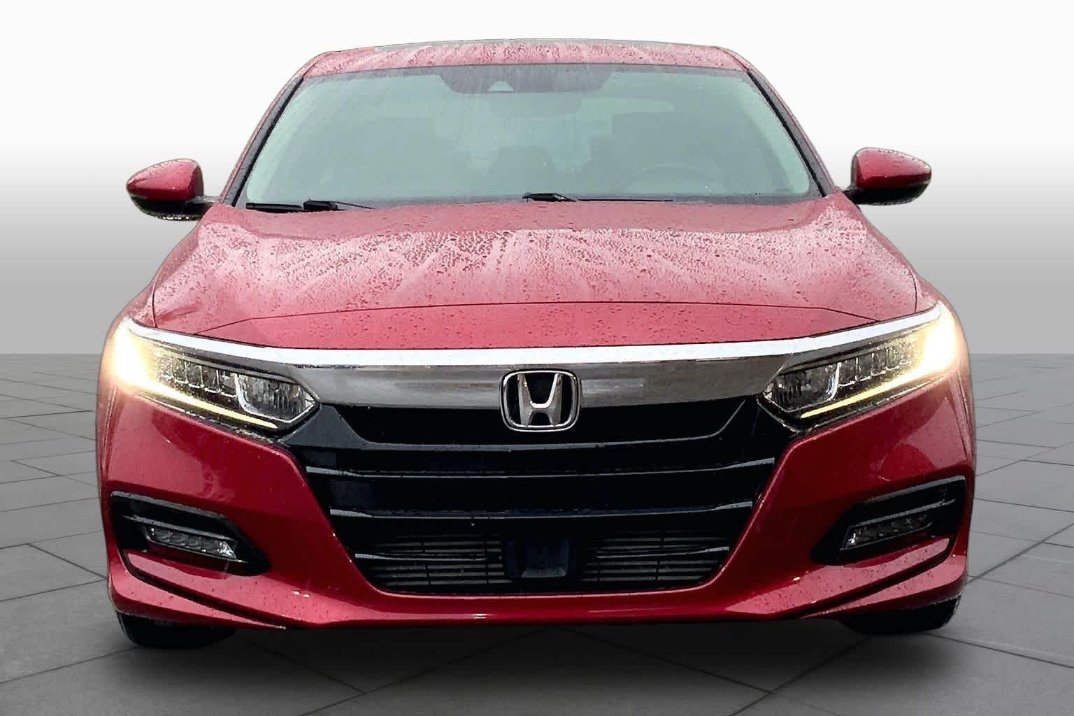 Used 2020 Radiant Red Metallic Honda EX-L image 4