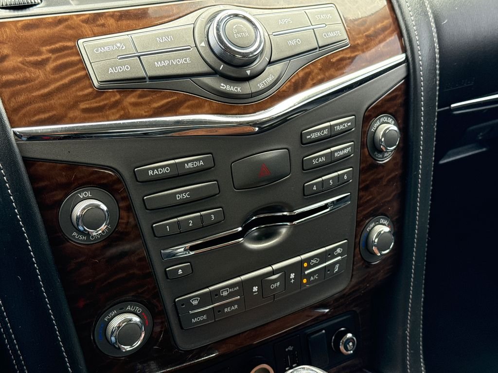 Used 2020 White Nissan Platinum image 28
