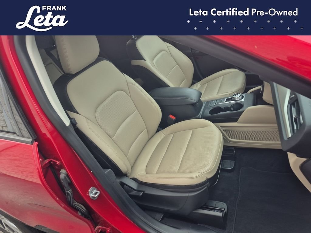 Used 2022 Rapid Red Metallic Tinted Clearcoat Ford  image 19