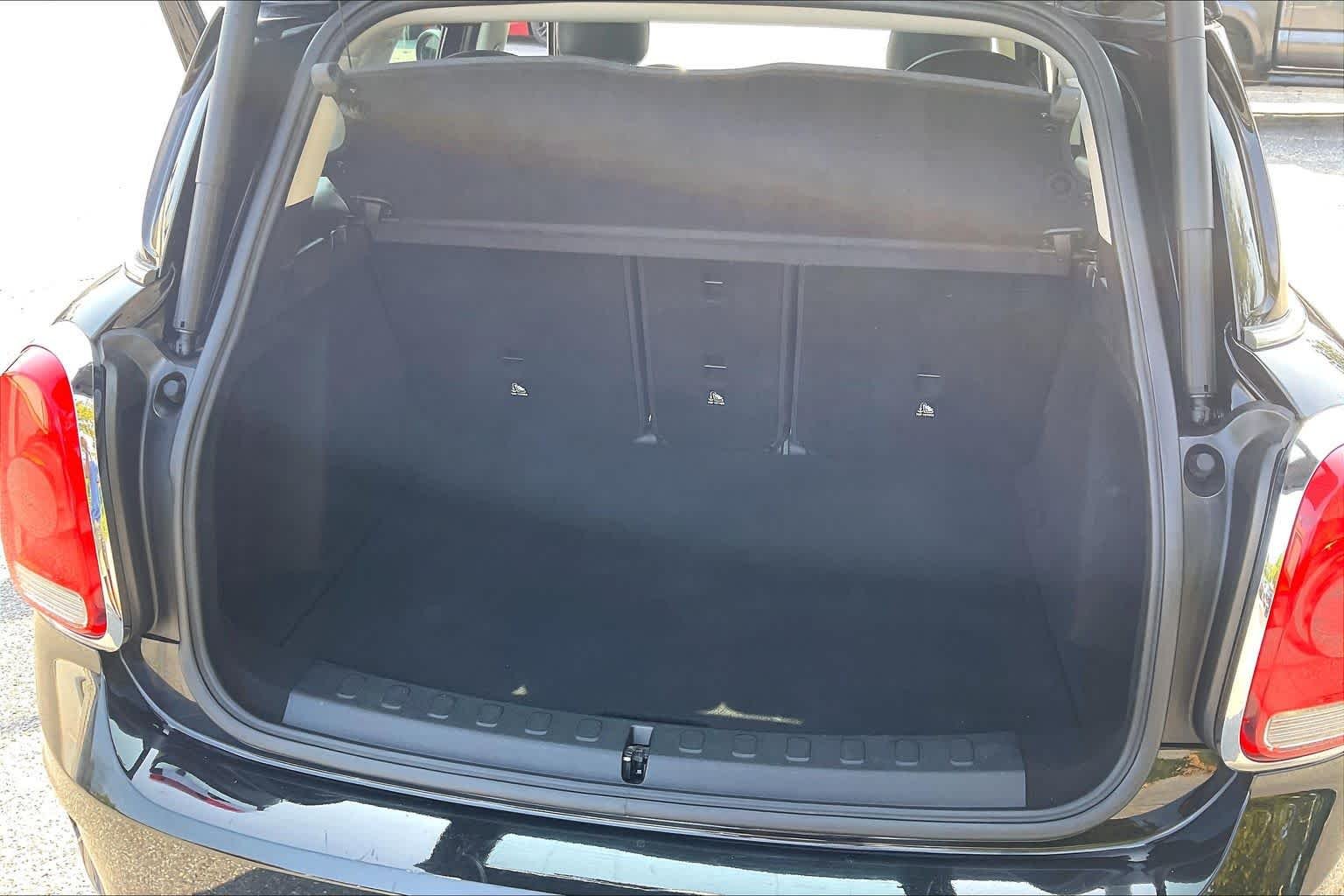 Used 2020 Midnight Black Metallic MINI Cooper image 36