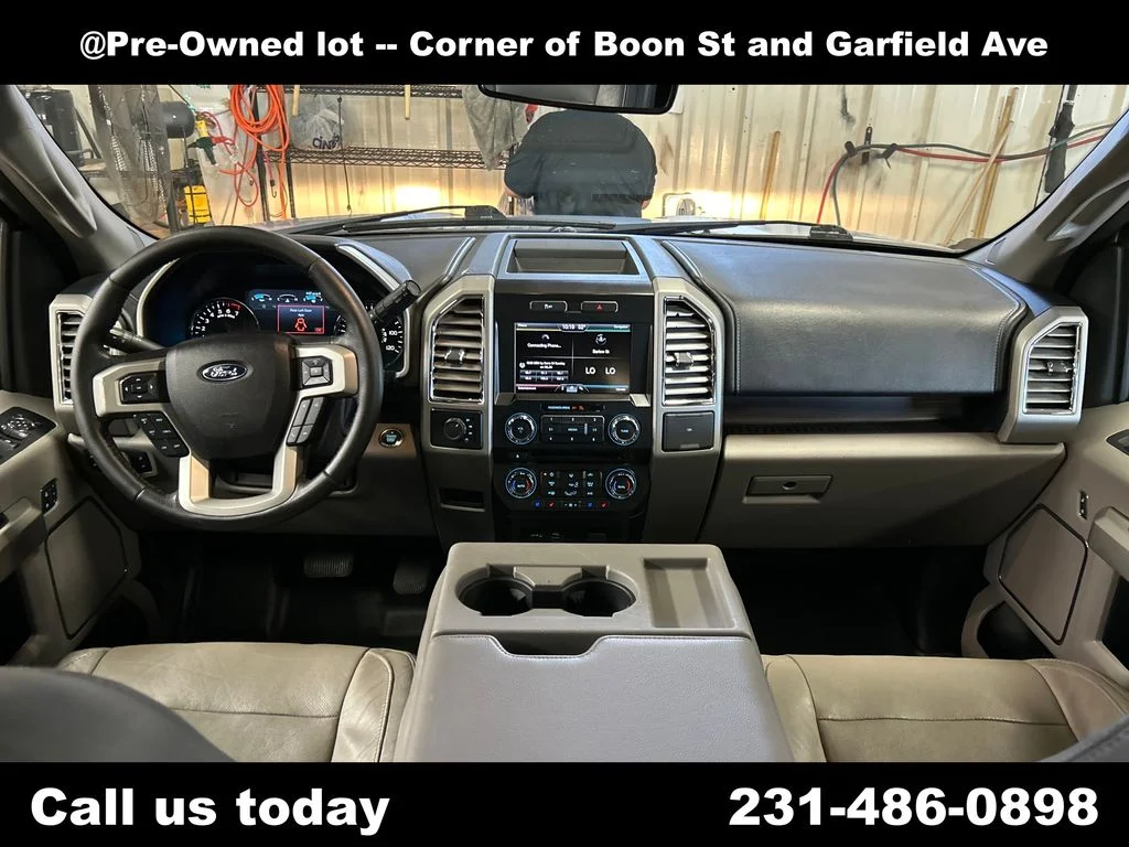 Used 2015 Silver Ford Lariat image 18