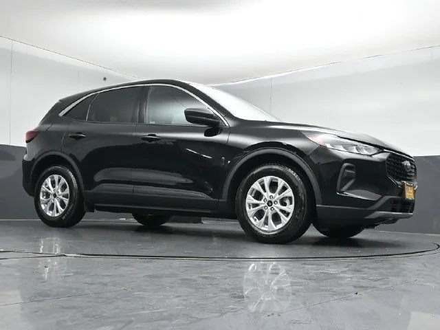 Certified Used 2023 Black Metallic Ford Active image 36