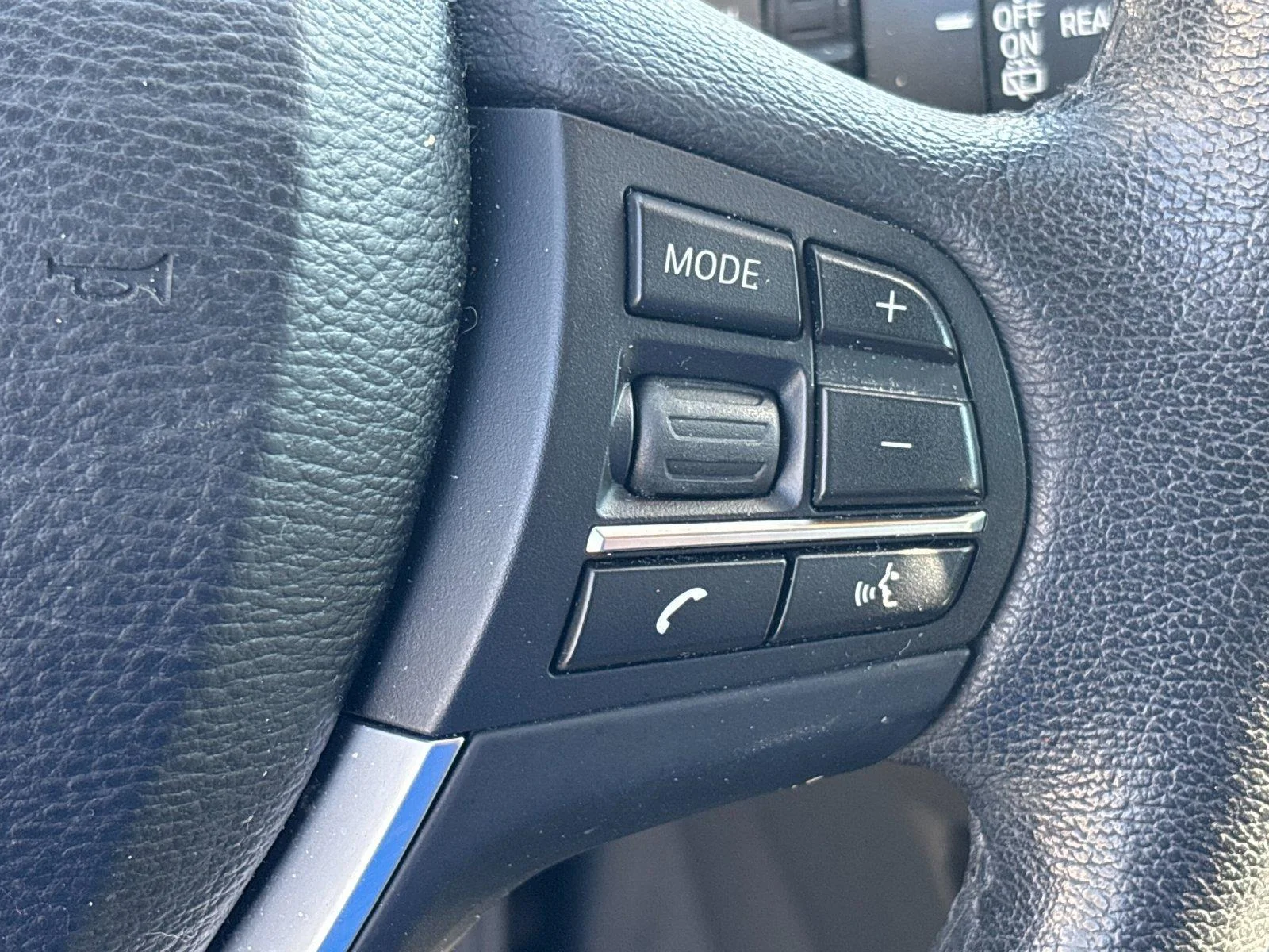 Used 2017 Black Sapphire Metallic BMW xDrive28i image 19