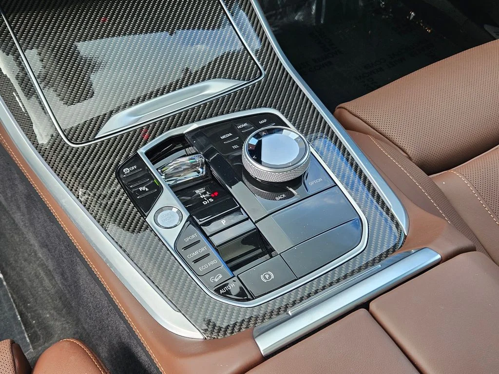 Used 2026 Mineral White Metallic BMW M60i image 30