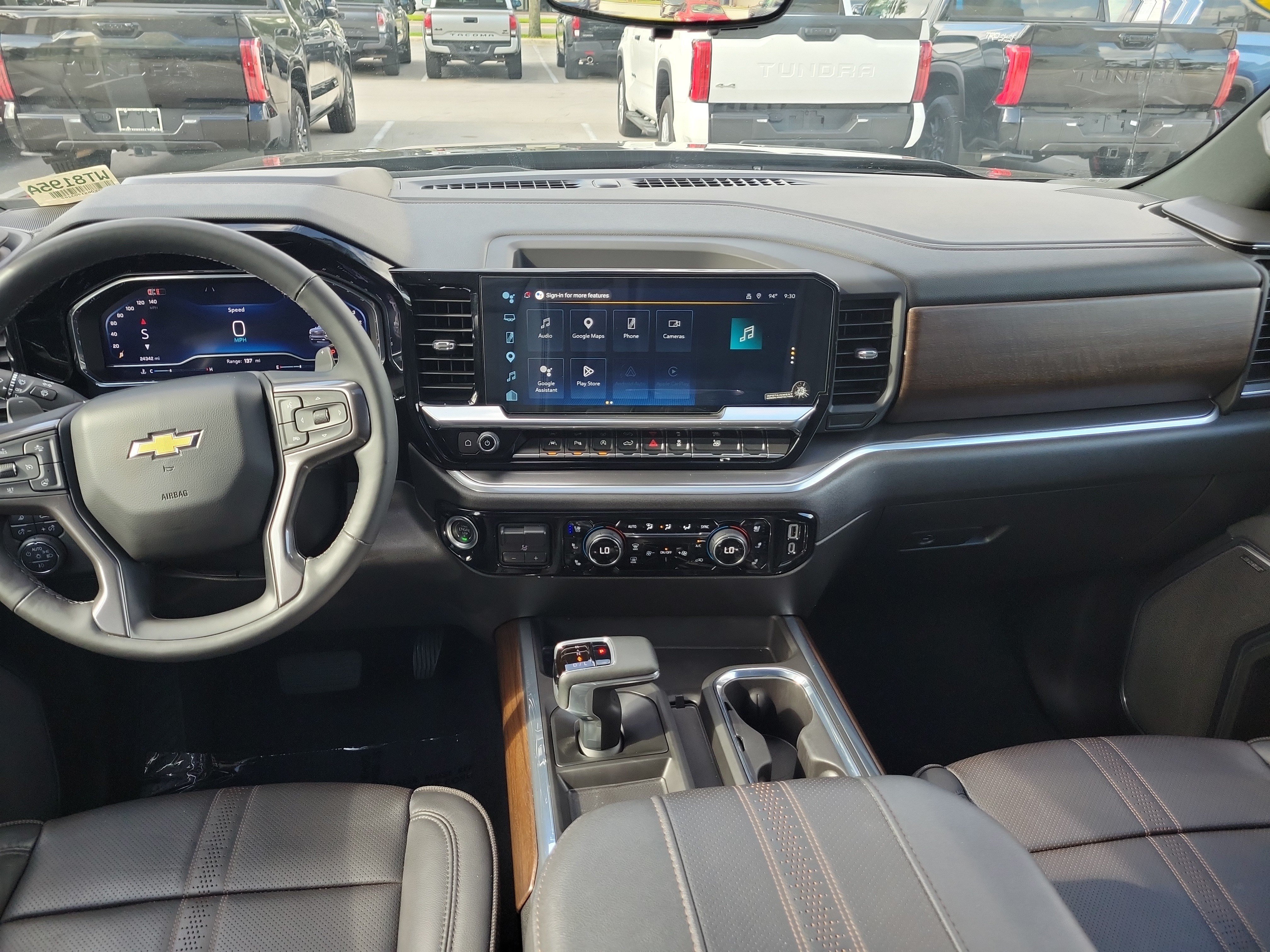 Used 2025 Black Chevrolet High Country image 15