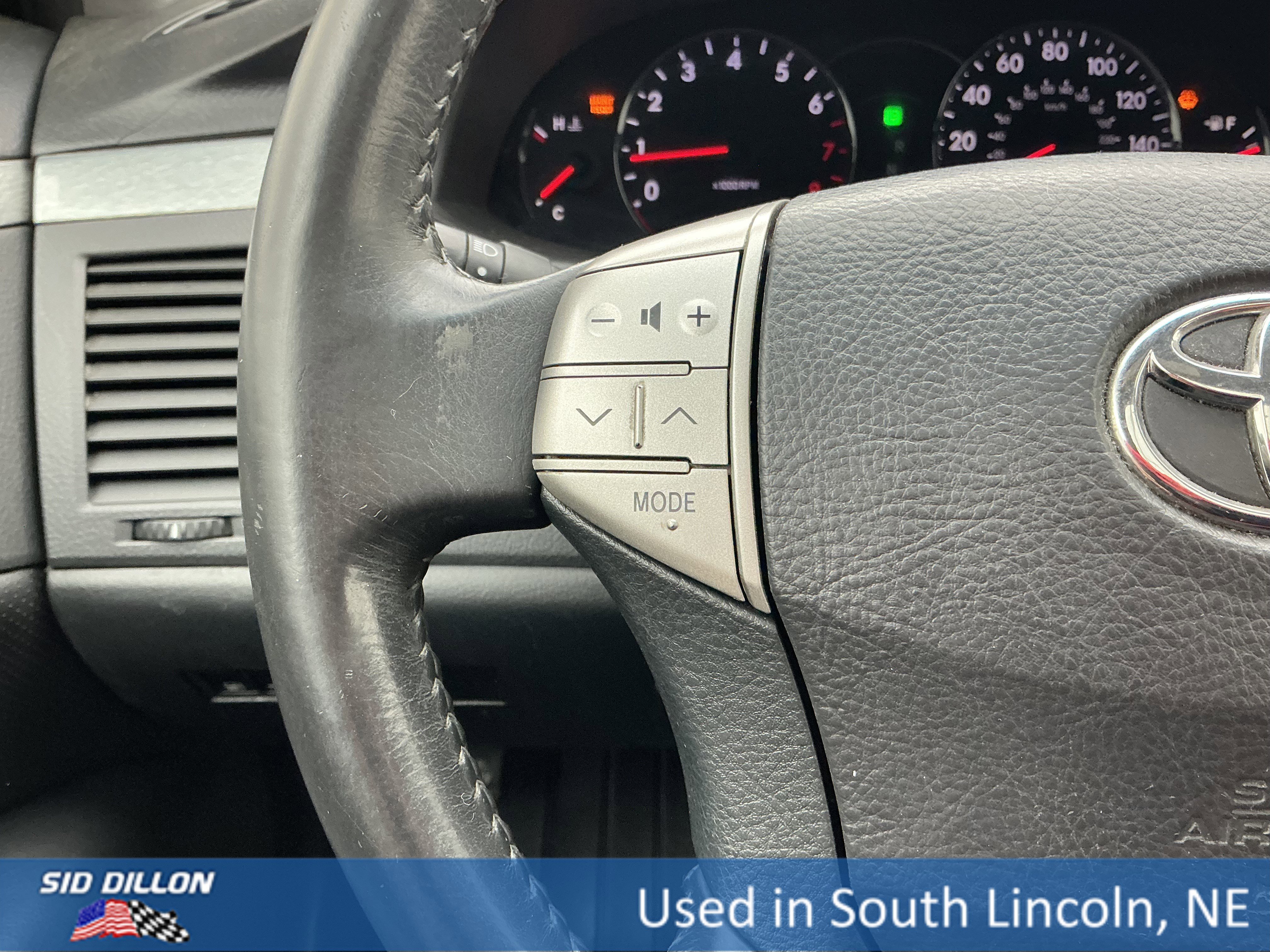 Used 2005 Blizzard Pearl Toyota XLS image 8