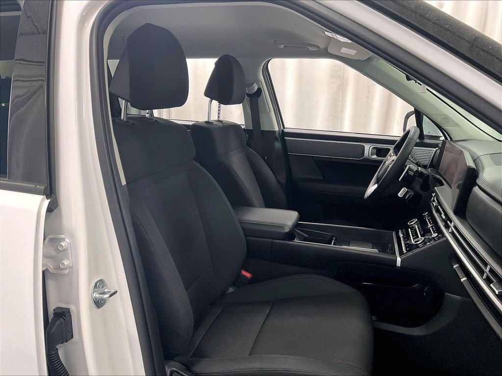 Used 2026 White Hyundai SE image 11